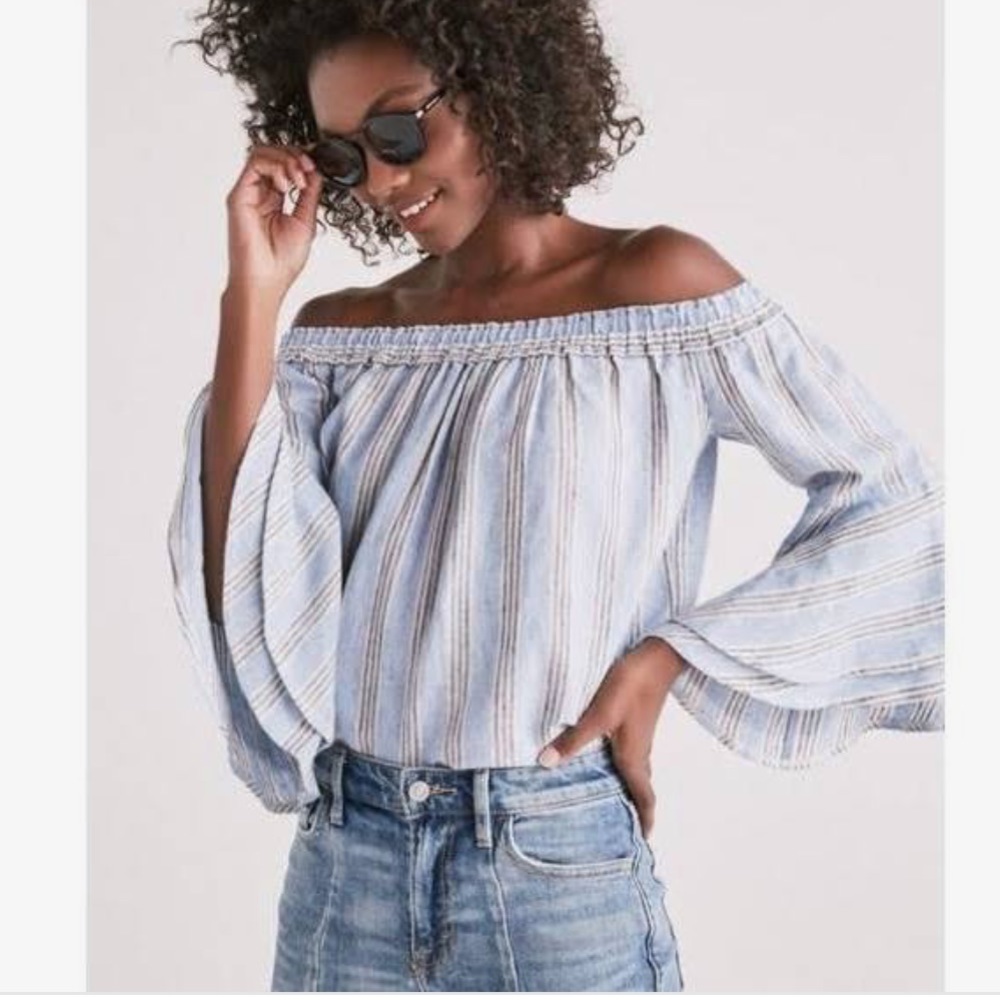NWOT- Lucky Brand Off The Shoulder Bell Sleeve Top in WHITE!